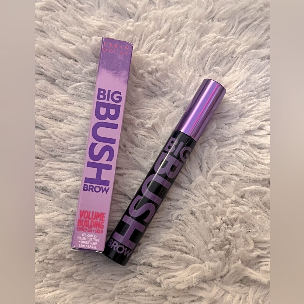 Urban Decay BIG BUSH VOLUMIZING TINTED BROW GEL